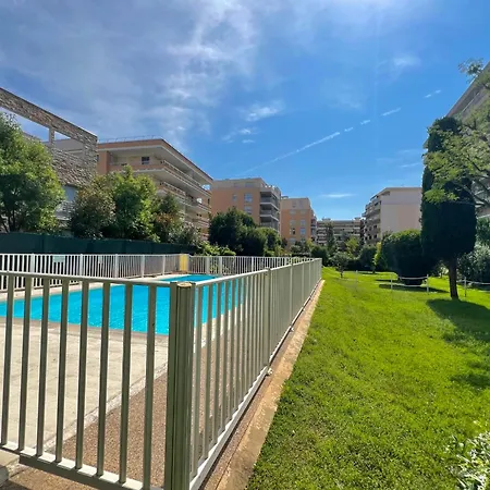 Appartement Les Pins Sea View - 4 People Juan-les-Pins